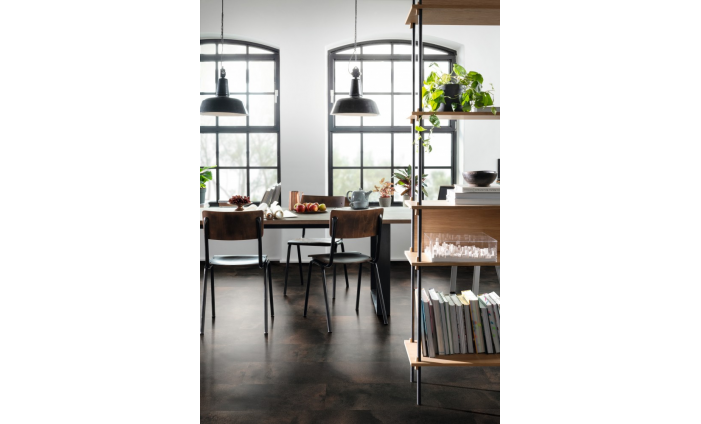 Titanit antracitový