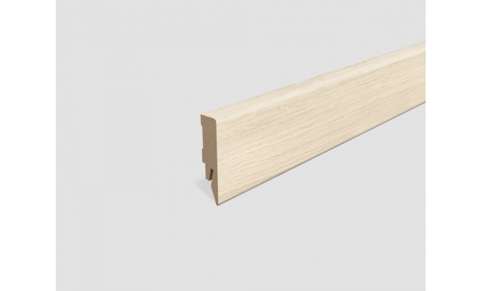 SOKLOVÁ LIŠTA EGGER