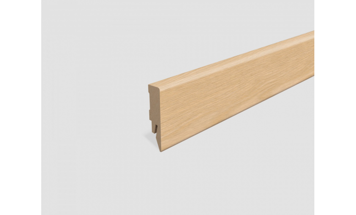 SOKLOVÁ LIŠTA EGGER