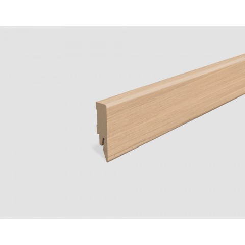 SOKLOVÁ LIŠTA EGGER